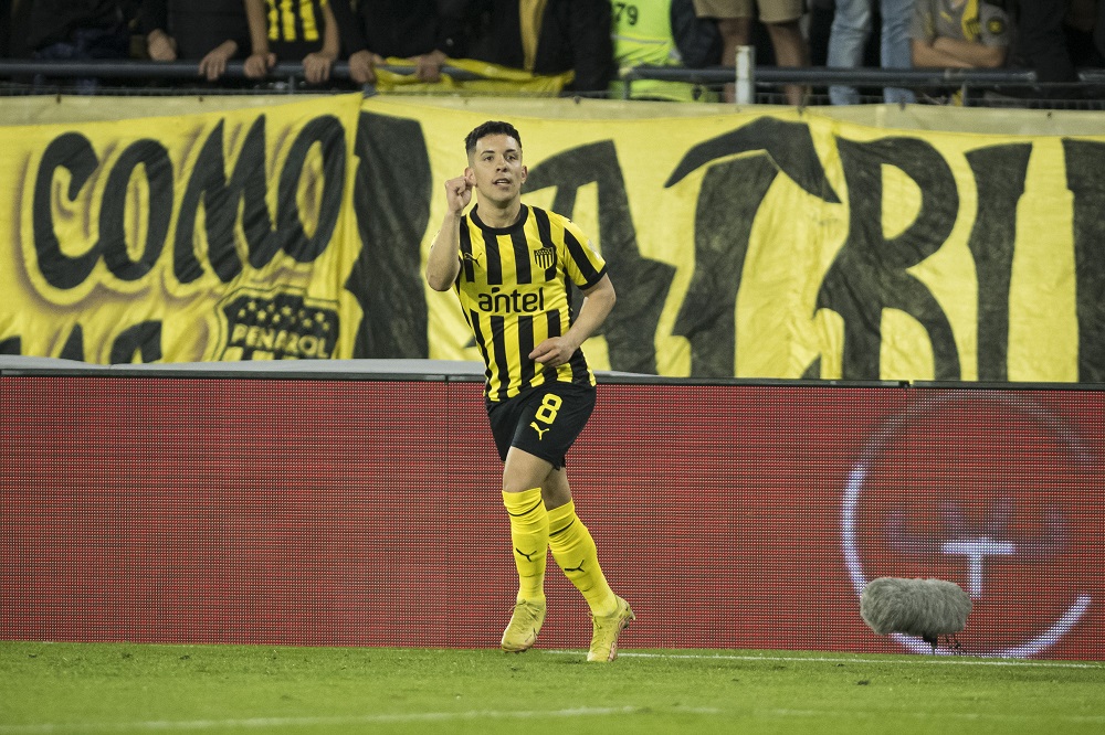 De olho no adversário - Peñarol goleia antes de encarar o Flamengo pela Libertadores