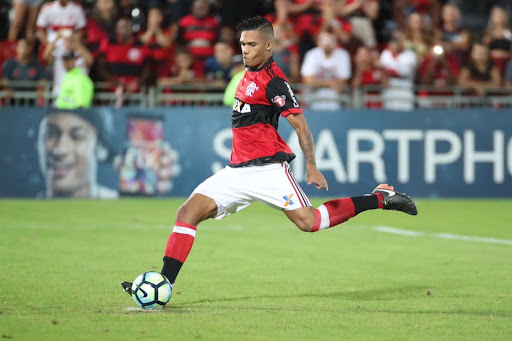 Cria da base do Flamengo revela aprendizado no clube: "Aprendi demais"