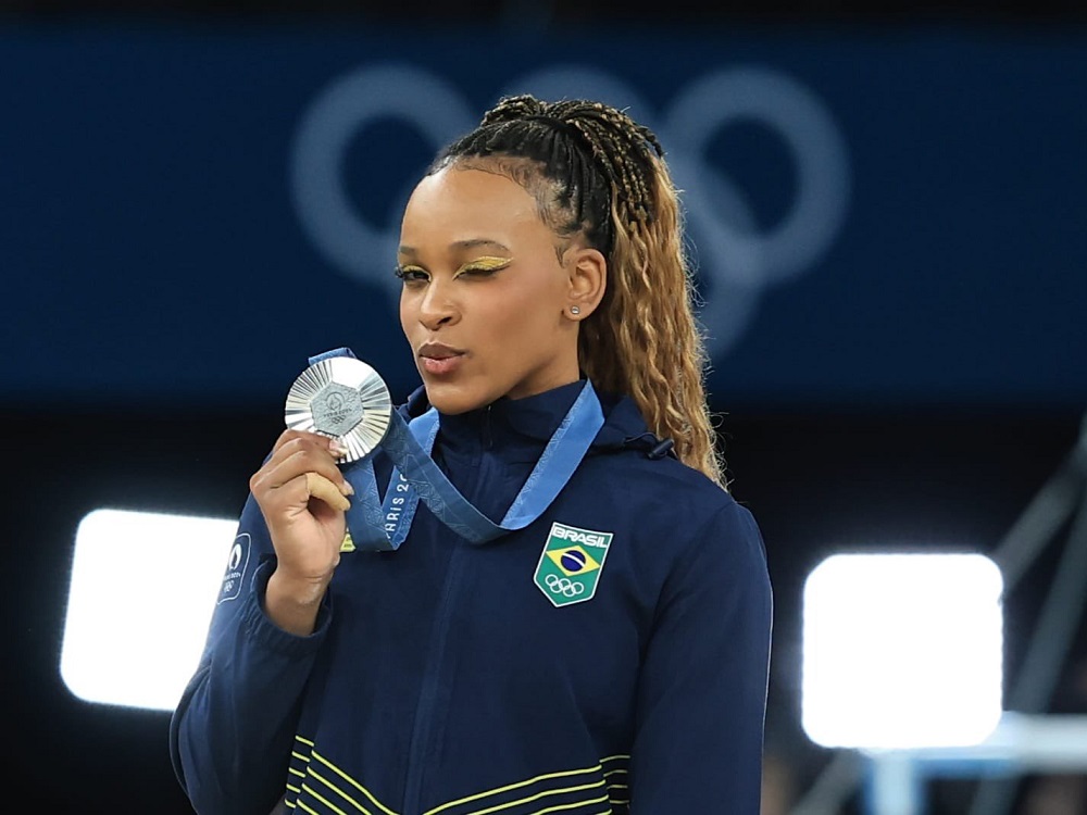 Atleta do Flamengo, Rebeca Andrade iguala o recorde de medalhas na história do Brasil em Olimpíadas - veja o ranking