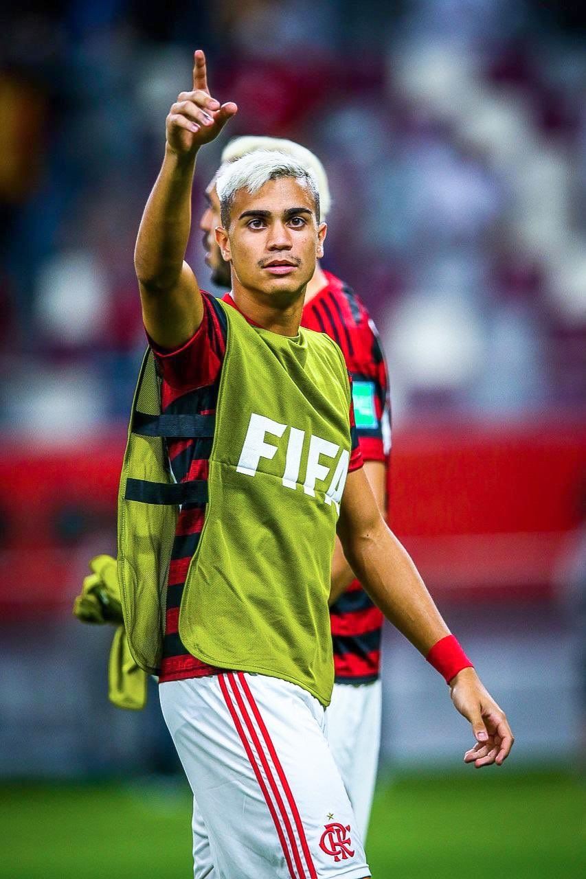 Reinier volta ao Flamengo proibido de entrar no Ninho e treinar entre  profissionais, flamengo