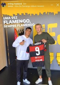 Neymar com a camisa do Flamengo! Relembre craques internacionais que vestiram o manto