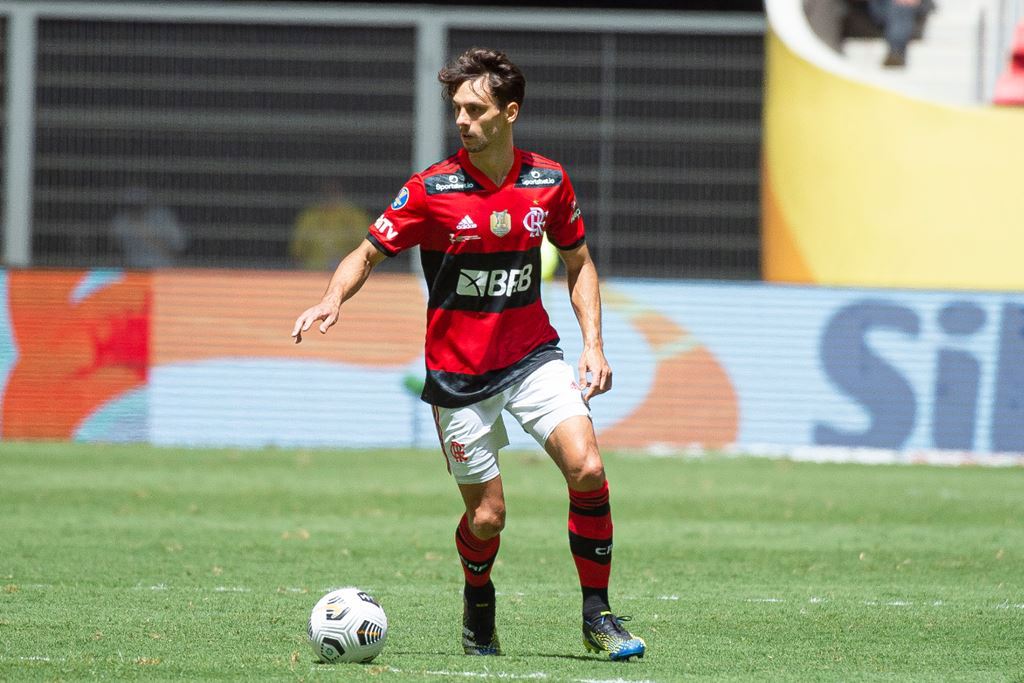 O que falta a Rodrigo Caio?