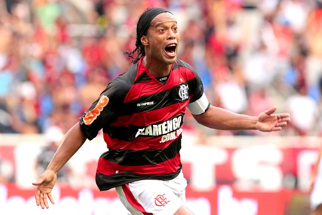 Jogadas Geniais de Ronaldinho Gaúcho 