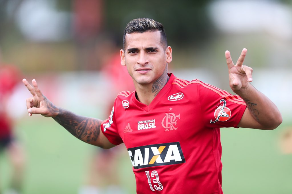 Trauco como meia pelo lado, marcação por zona e a volta da mobilidade no  Flamengo - Coluna do Fla