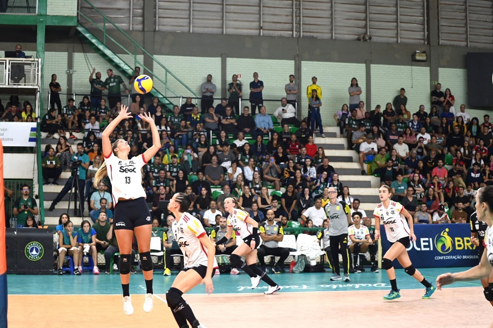 Sesc RJ Flamengo estreia com vitória na Superliga Feminina de Vôlei