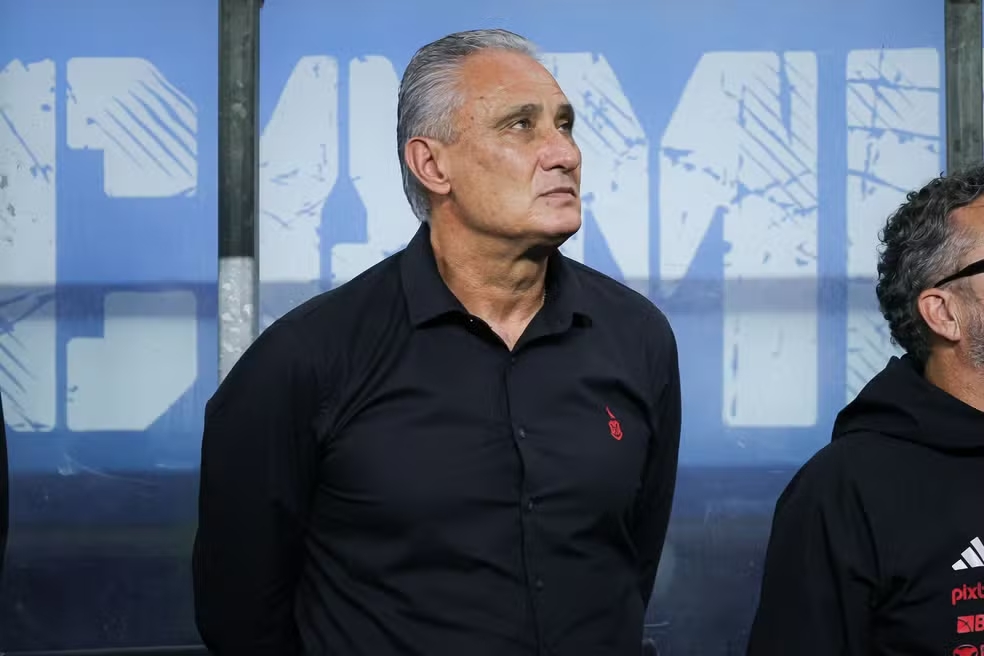 Tite e auxiliar comentam erro em terceiro gol do Grêmio: "Algo normal"