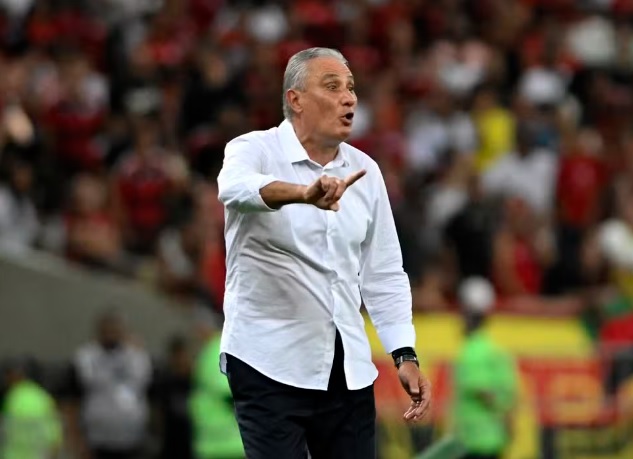 Novidades! Tite treina time titular do Flamengo com mudanças para enfrentar o Bragantino