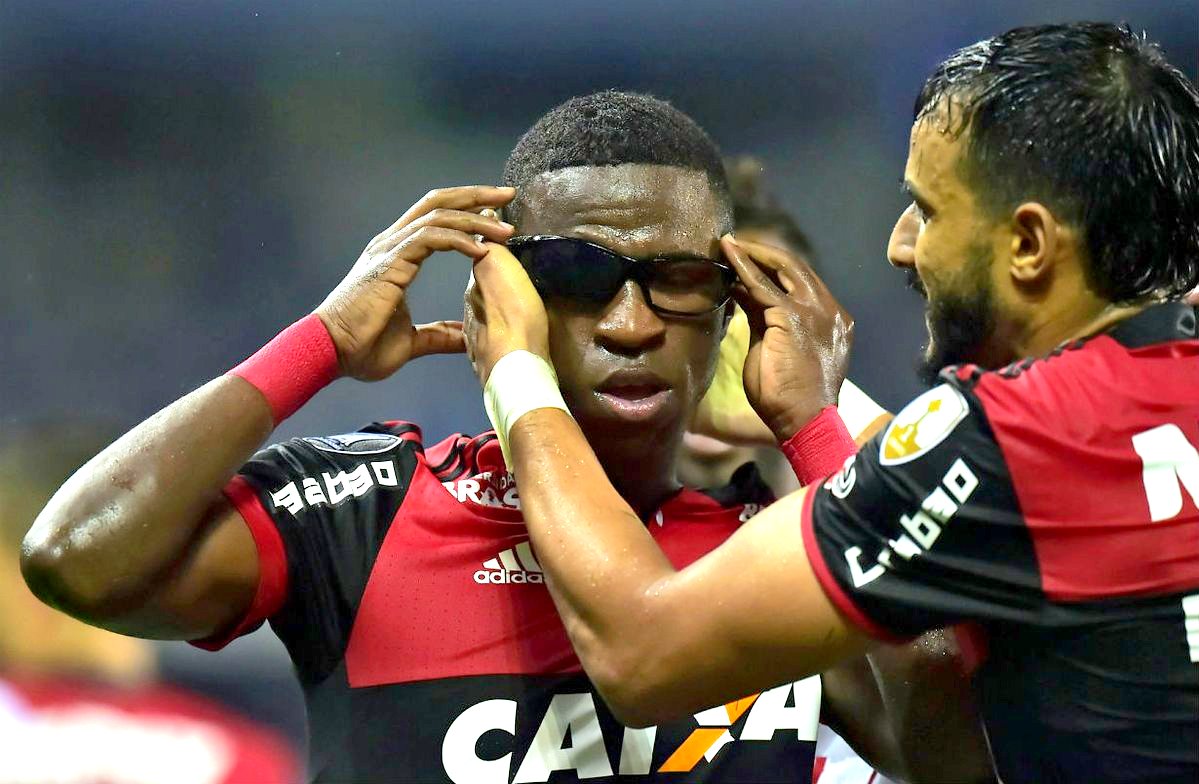 Flamengo dá aumento de salário e eleva multa de Vinícius Júnior para 45 mi  euros