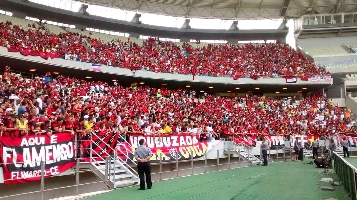 Torcida do Flamengo esgota ingressos para jogo contra Fortaleza